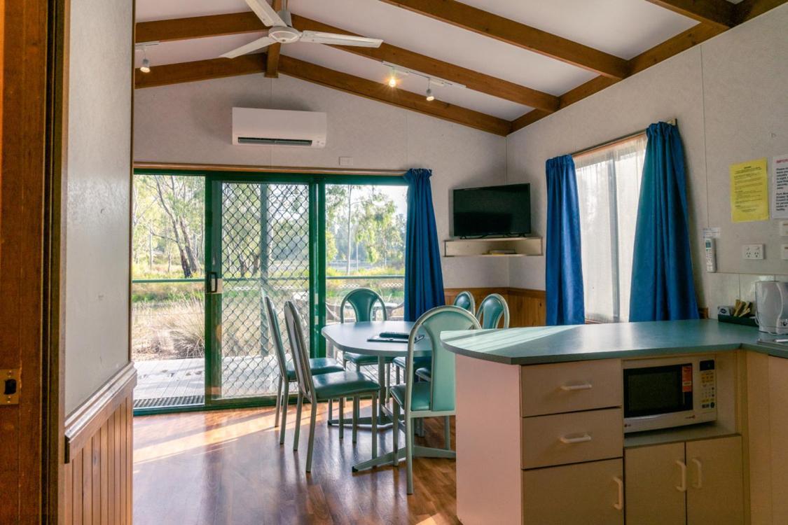 שפרטון Victoria Lake Holiday Park מראה חיצוני תמונה