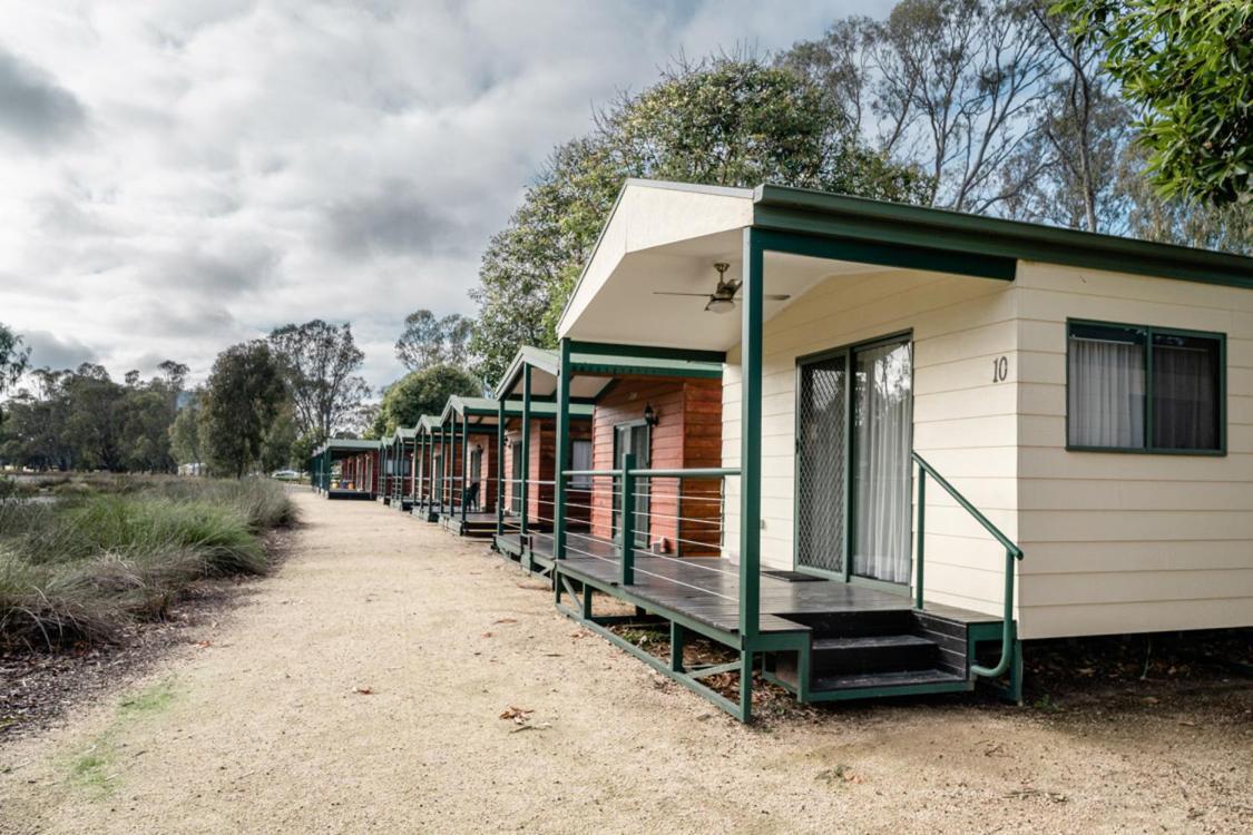 שפרטון Victoria Lake Holiday Park מראה חיצוני תמונה